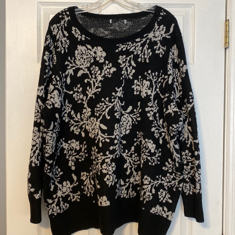 Black and Silver Floral Plus Sweater